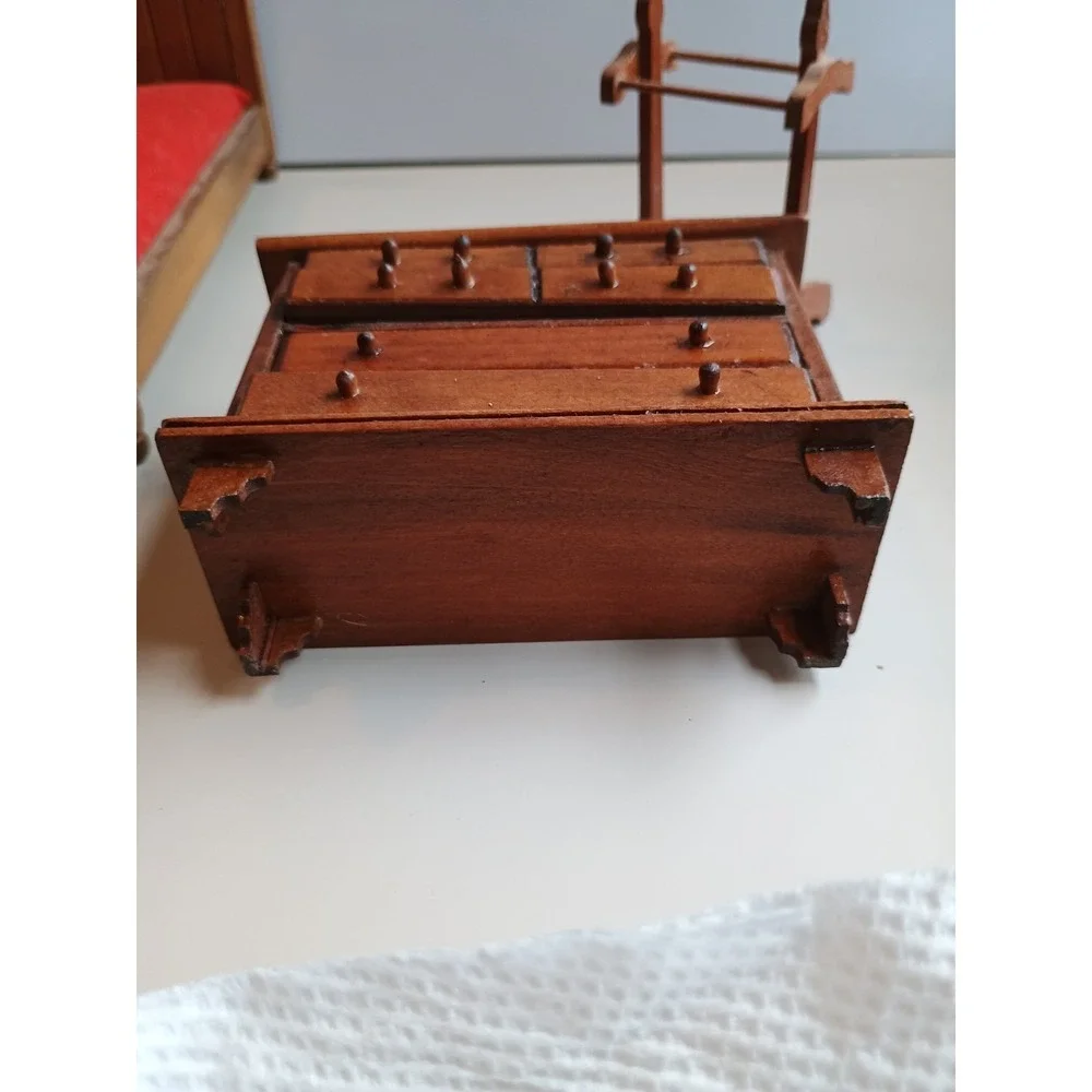 Vintage Miniatures Doll House Wooden Furniture Canopy‎ Bed Dresser Quilt Rack